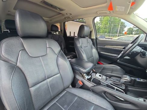 Used 2022 Kia Telluride SX w/ Nightfall Edition Package AWD/4WD image 22