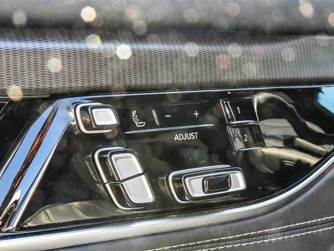 Used 2024 Jeep Grand Wagoneer L Series II w/ Quick Order Packagew 28T image 21