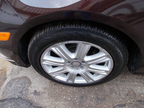 Used 2013 Mercedes-Benz E 350 4MATIC Wagon image 8