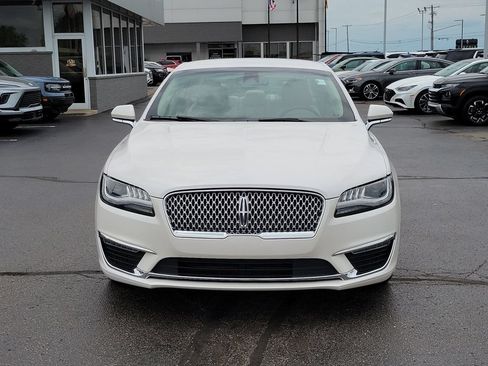 Used 2019 Lincoln MKZ Premiere AWD/4WD image 2