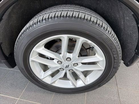 Used 2025 Dodge Durango GT AWD/4WD image 6