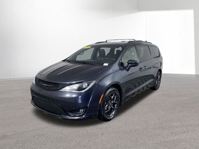 Used 2020 Chrysler Pacifica Touring-L Plus w/ S Appearance Package