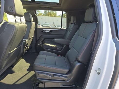 New 2026 Chevrolet Suburban RST w/ Comfort Package AWD/4WD image 25