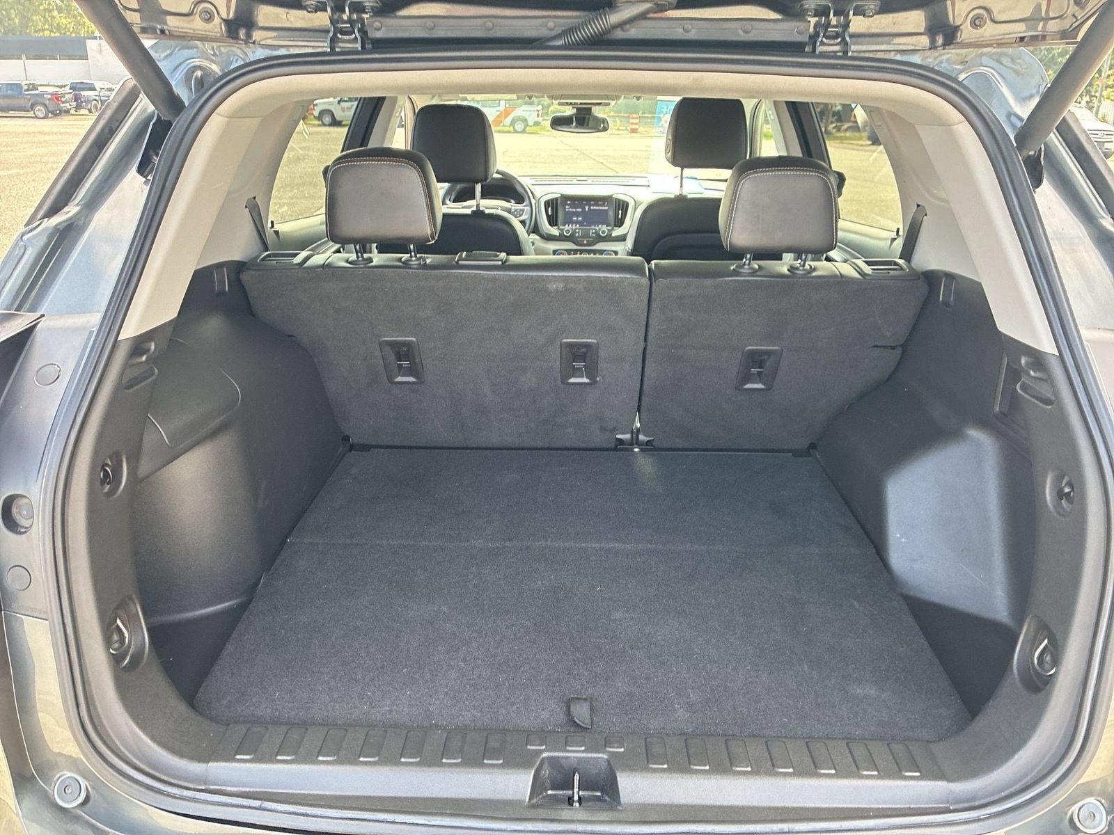 Used 2021 GMC Terrain SLT FWD image 24