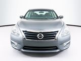 Used 2014 Nissan Altima 2.5 SV image 2