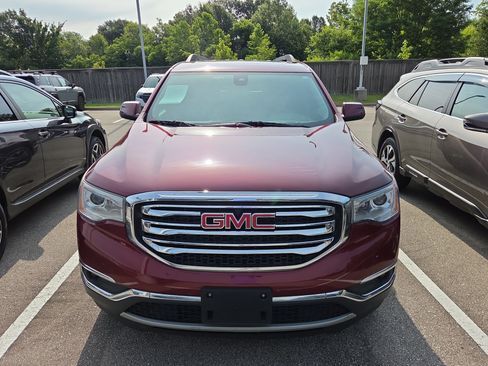 Used 2018 GMC Acadia SLT FWD image 3