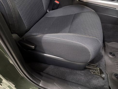 Used 2022 Toyota Tacoma SR5 w/ Trail Edition image 37