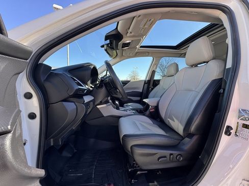 Used 2022 Subaru Forester Limited image 5