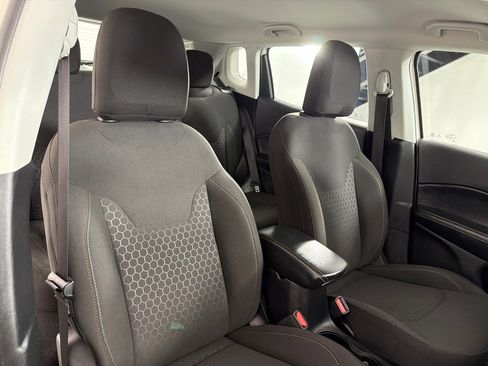 Used 2021 Jeep Compass Sport FWD image 25