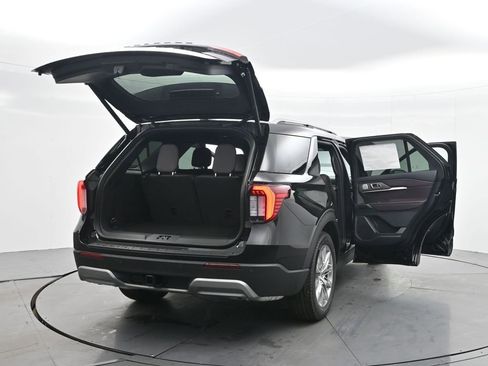 New 2026 Ford Explorer Platinum image 49