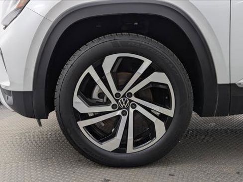 Used 2022 Volkswagen Atlas SEL image 31