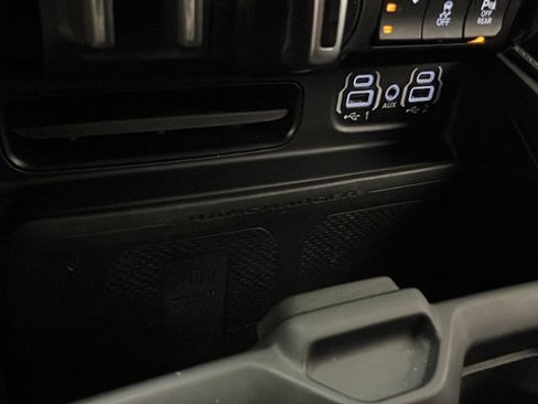 Used 2023 RAM 1500 Limited AWD/4WD image 30