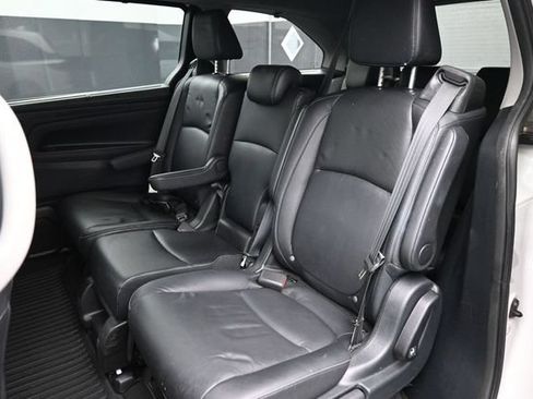 Used 2023 Honda Odyssey Touring image 17