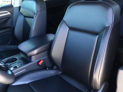 Used 2018 Volkswagen Atlas SE w/ R-Line Package image 13