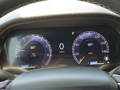 Used 2025 Jeep Grand Cherokee L Altitude AWD/4WD image 33