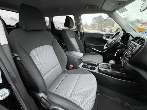 Used 2023 Kia Soul LX w/ Option Group 015 image 31