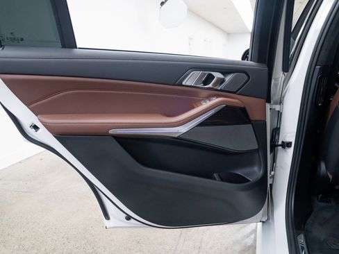 Used 2025 BMW X7 xDrive40i w/ M Sport Package image 20