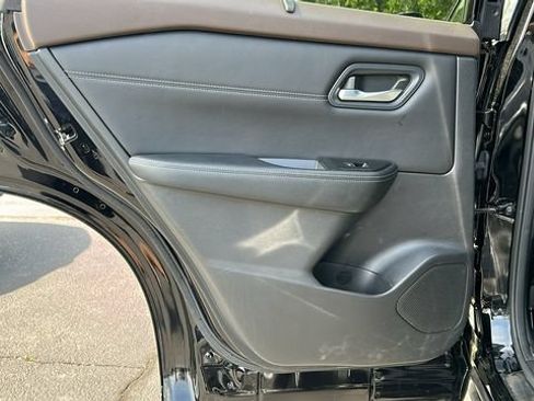 Certified 2023 Nissan Rogue SL w/ SL Premium Package AWD/4WD image 21