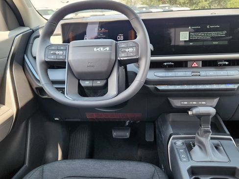 New 2027 Kia Seltos LX AWD/4WD image 11