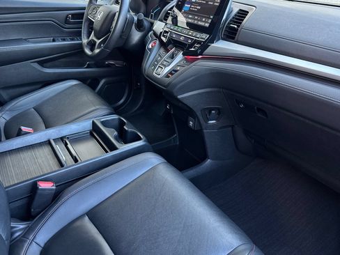 Certified 2023 Honda Odyssey Sport image 17