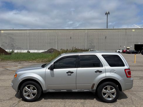 Used 2012 Ford Escape XLT FWD image 6
