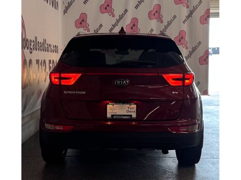 Used 2018 Kia Sorento FWD V6 image 11