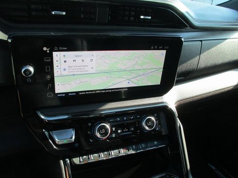 Used 2023 GMC Sierra 1500 AT4 w/ AT4 Premium Package image 28