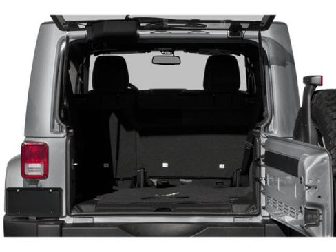 Used 2018 Jeep Wrangler Unlimited Rubicon w/ Connectivity Group AWD/4WD image 15