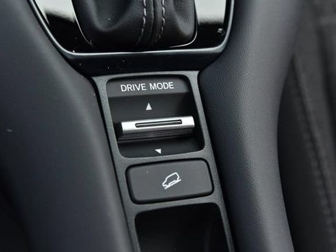 New 2027 Honda HR-V LX image 17