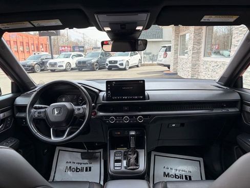 Used 2025 Honda CR-V Sport-L image 17