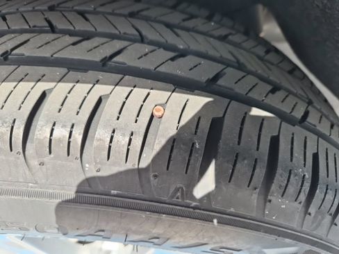 Used 2020 Nissan Rogue Sport SV image 14