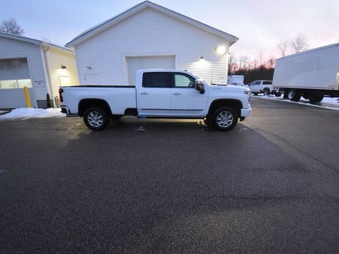 New 2026 Chevrolet Silverado 3500 High Country w/ Technology Package AWD/4WD image 4