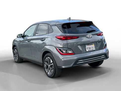 Certified 2023 Hyundai Kona SE image 3
