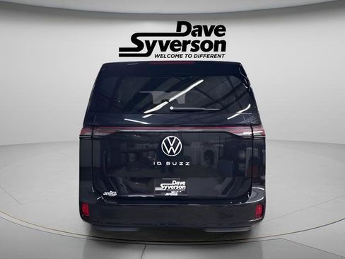 New 2025 Volkswagen ID. Buzz Pro S image 3