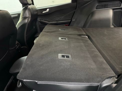 Used 2024 Ford Escape Platinum image 34