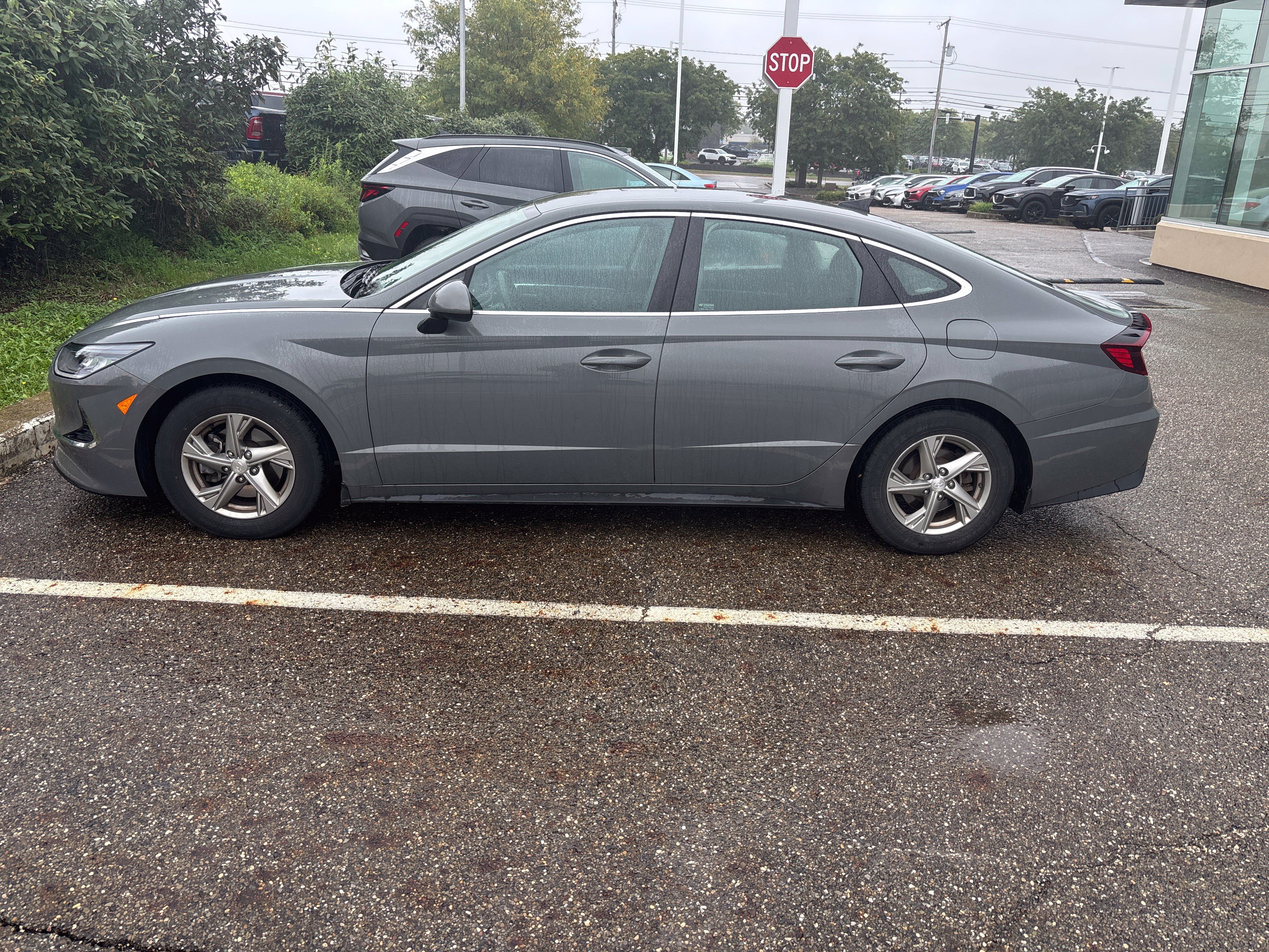 Used 2021 Hyundai Sonata SE FWD image 3