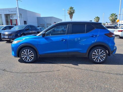 Used 2024 Nissan Kicks SV FWD image 5