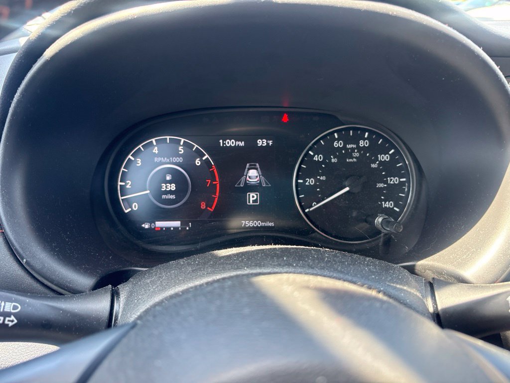 Used 2023 Nissan Kicks SR FWD image 21