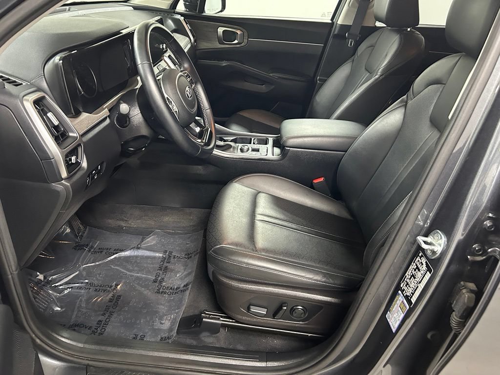 Used 2021 Kia Sorento EX AWD/4WD image 12