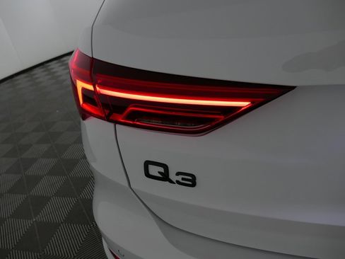 New 2025 Audi Q3 2.0T Premium Plus image 32