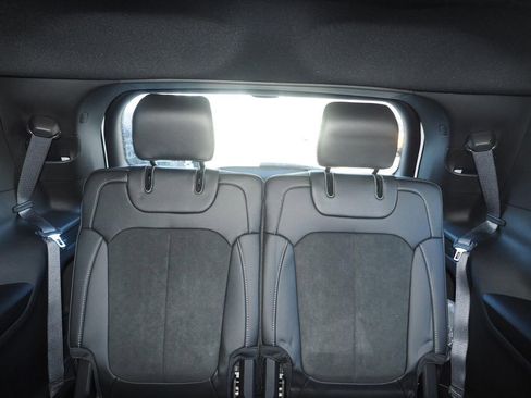 New 2025 Jeep Grand Cherokee L Laredo image 14