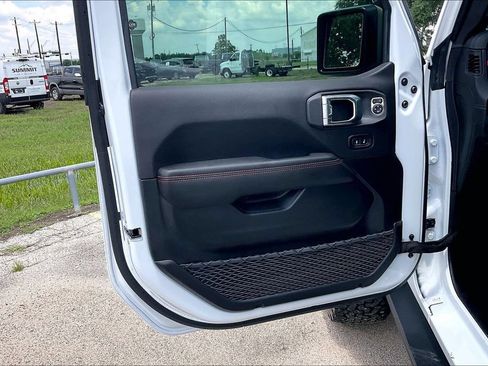 Used 2026 Jeep Wrangler Unlimited Rubicon 392 AWD/4WD image 17