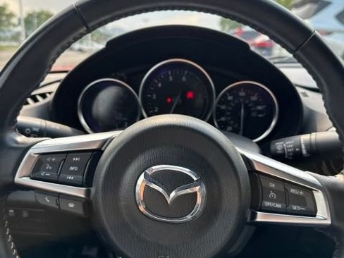 Used 2016 MAZDA MX-5 Miata Sport RWD image 9