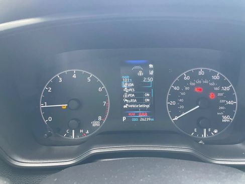 Used 2025 Toyota Corolla LE FWD image 23