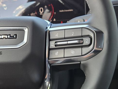 New 2026 GMC Yukon Denali w/ Denali Reserve Package AWD/4WD image 18