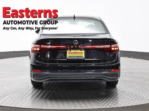 Used 2025 Volkswagen Jetta Sport FWD image 6