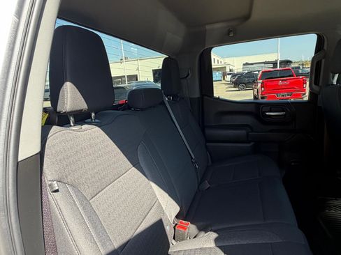 Used 2024 Chevrolet Silverado 1500 Custom RWD image 26