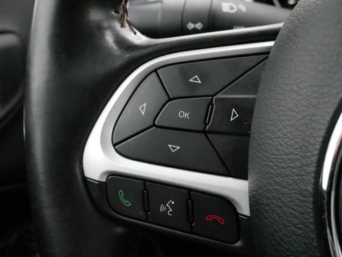 Used 2020 Jeep Compass Latitude w/ Cold Weather Group image 27