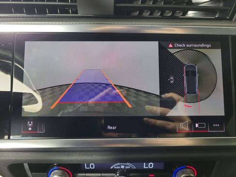 Used 2025 Audi Q3 2.0T Premium Plus image 10