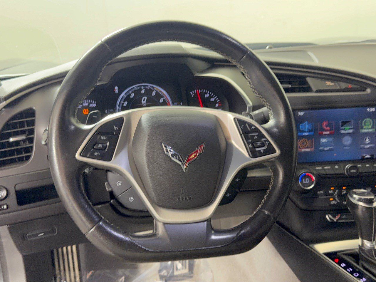 Used 2017 Chevrolet Corvette Stingray Coupe w/ 1LT RWD image 10